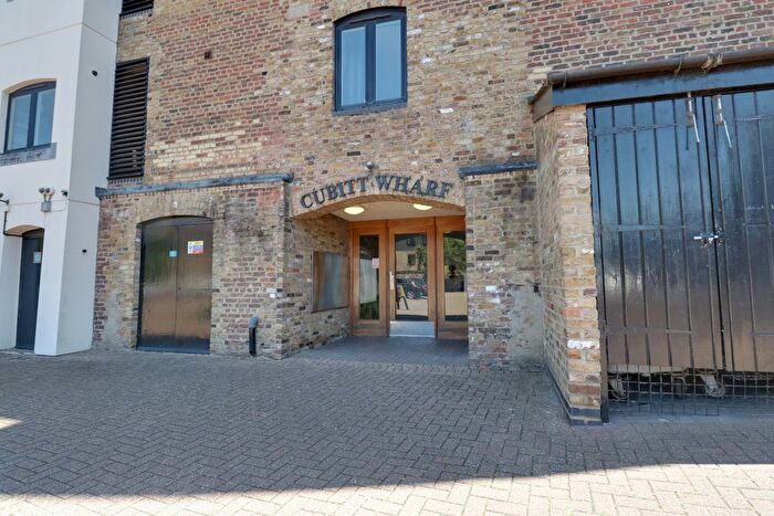 1 Bedroom Flat To Rent In Cubitt Wharf, Storers Quay, London, Greater London, E14