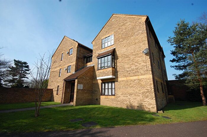 1 Bedroom Flat To Rent In Northwood, Middlesex, HA6