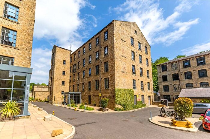 1 Bedroom Apartment For Sale In Stoney Lane, Longwood, Huddersfield, HD3