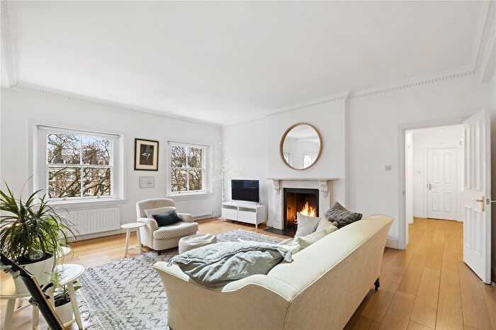 2 Bedroom Flat For Sale In Onslow Gardens, London, SW7