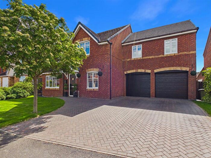 4 Bedroom Detached House For Sale In Nevern Crescent, Ingleby Barwick, TS17