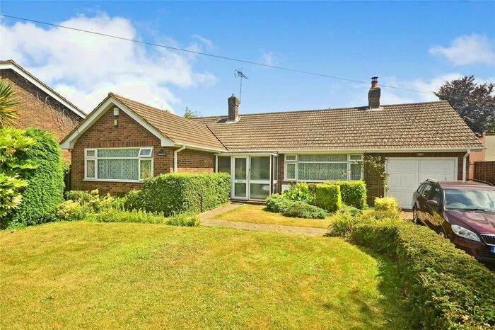 2 Bedroom Bungalow For Sale In Westwell Lane, Ashford, Kent, TN26