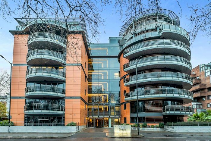 2 Bedroom Flat To Rent In Park Road, Regent's Park, London, NW8