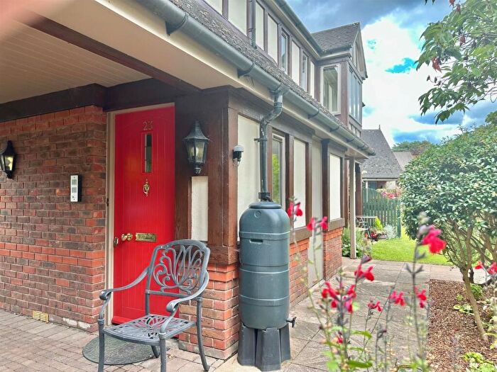 2 Bedroom Apartment For Sale In Richmond Village, Nantwich, Cheshire, CW5
