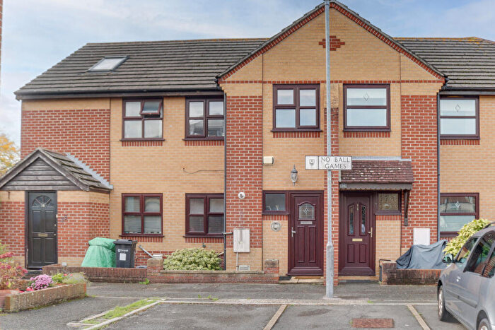 3 Bedroom Terraced House For Sale In Stowe Road, Southsea, PO4