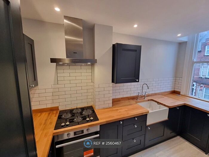 2 Bedroom Flat To Rent In Haldon Road, Exeter, EX4