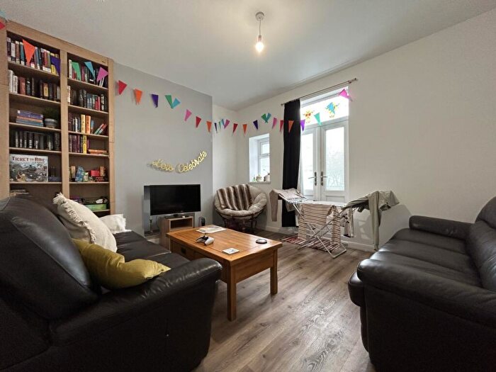 4 Bedroom End Of Terrace House To Rent In Allensbank Road, Heath, CF14