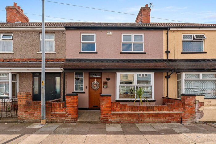 3 Bedroom Terraced House For Sale In Cooper Road, Grimsby, DN32