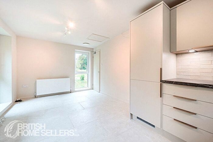 2 Bedroom Flat For Sale In Ambleside Road, Windermere, Cumbria, LA23