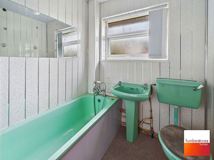 2 Bedroom Bungalow To Rent In Crabbe Street, Stourbridge, West Midlands, DY9