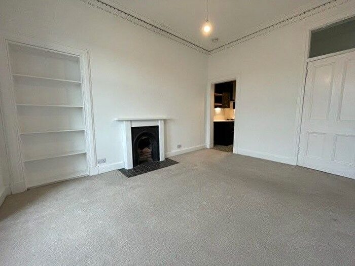 2 Bedroom Flat To Rent In Duniden Street, Edinburgh, EH7