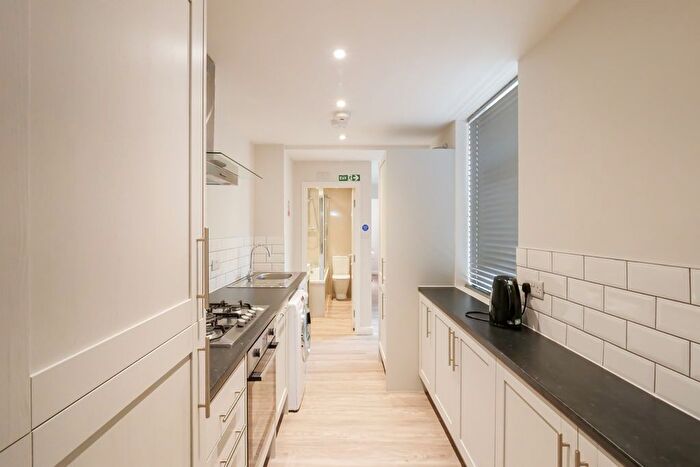 5 Bedroom Terraced House To Rent In Beresford Street, Stoke, ST4