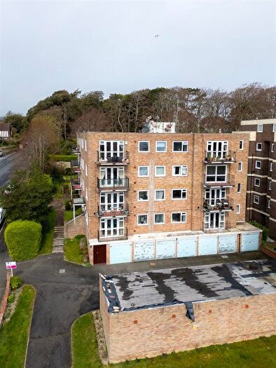 1 Bedroom Flat To Rent In St. Annes Road, Eastbourne, BN21