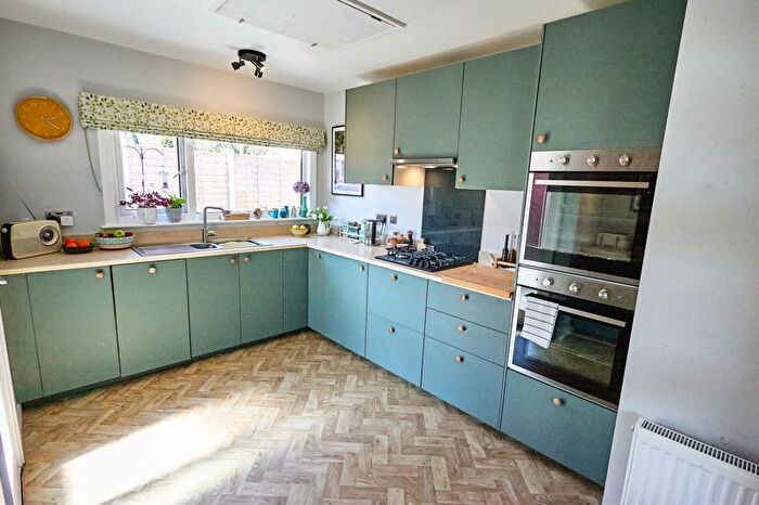 2 Bedroom Detached Bungalow For Sale In Lindale, Grange-Over-Sands, LA11