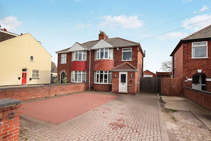 3 Bedroom Semi Detached House For Sale In Station Road, North Hykeham, Lincoln, LN6