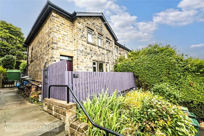 3 Bedroom End Terrace House For Sale In Woods Avenue, Marsden, Huddersfield, West Yorkshire, HD7