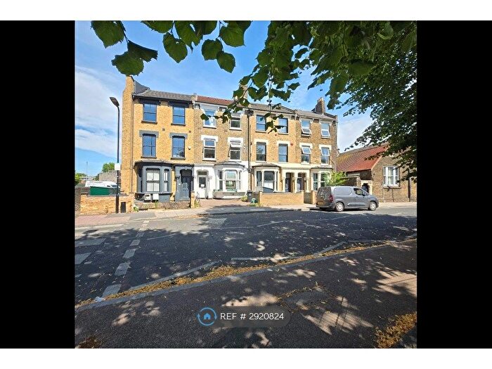 1 Bedroom Flat To Rent In Powell Road, London, E5