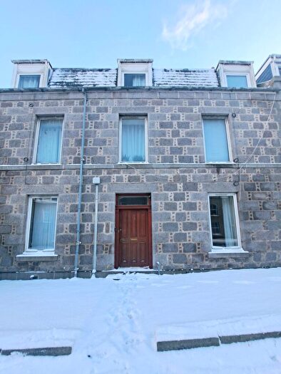 1 Bedroom Flat To Rent In Menzies Road, Torry, Aberdeen, AB11