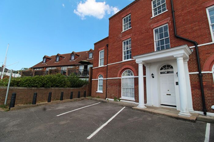 1 Bedroom Terraced House To Rent In Swale House, West Street, Queenborough, ME11