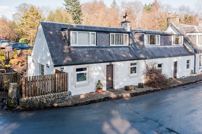 2 Bedroom Cottage For Sale In Bridgend Cottage, Lochwinnoch, PA12