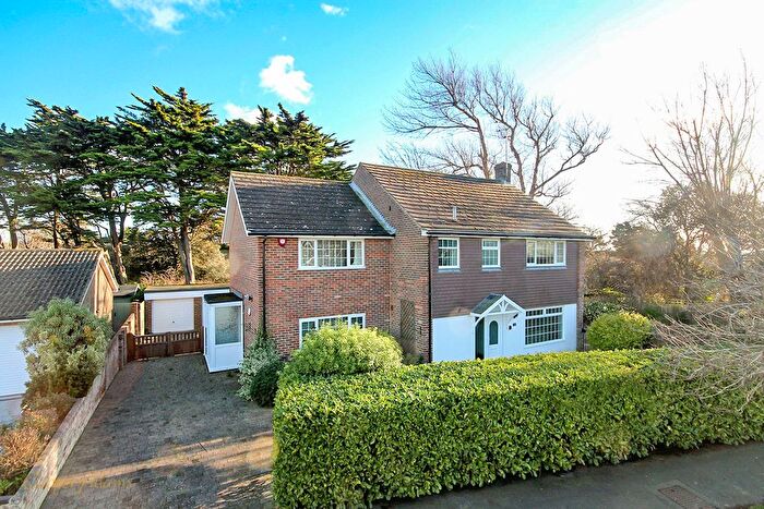 4 Bedroom Detached House For Sale In Tideway, Littlehampton, BN17