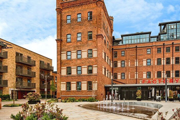 1 Bedroom Flat For Sale In Memorial Avenue, Slough, SL1