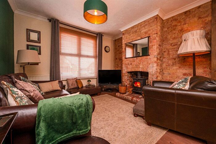 2 Bedroom Terraced House For Sale In Spencer Street, Burton Latimer, Kettering, NN15