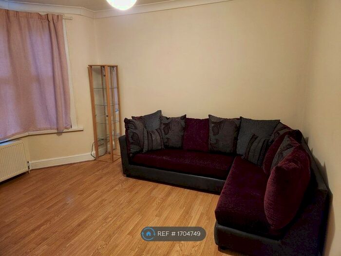 4 Bedroom Terraced House To Rent In Adelaide Road, London, E10