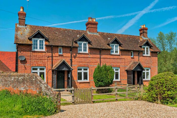 3 Bedroom Semi-Detached House For Sale In Marlston Hermitage, Thatcham, Berkshire, RG18