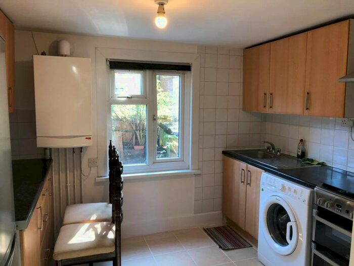 2 Bedroom Flat To Rent In Argyle Road, Tottenham, London, N17