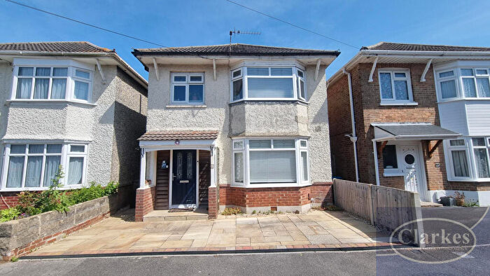 4 Bedroom Detached House For Sale In Elmes Road, Bournemouth, BH9