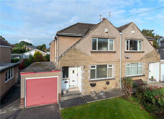 Houses for sale & to rent in BD18 3DL, Bradford Road, Shipley Shipley