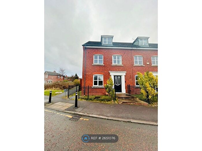 3 Bedroom Terraced House To Rent In Falshaw Way, Manchester, M18