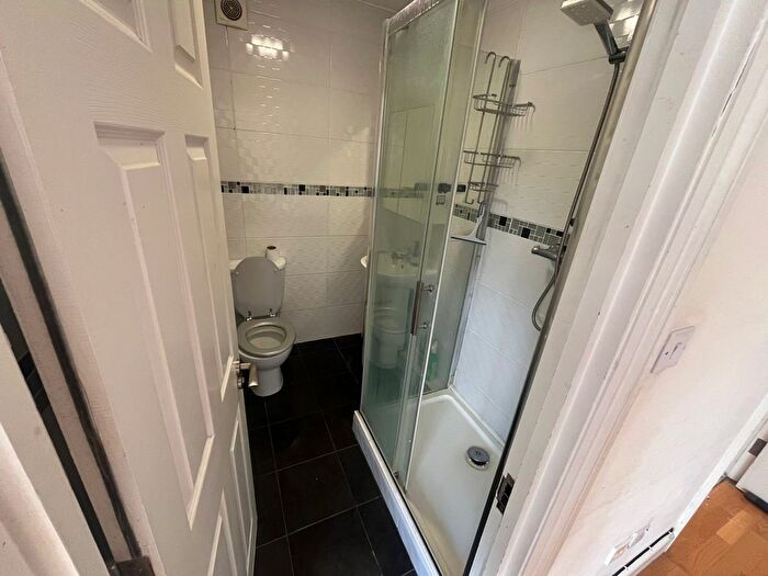 1 Bedroom Studio To Rent In Greenford, UB6