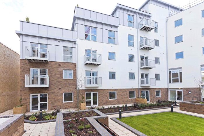1 Bedroom Apartment To Rent In Austen House, Station View, Guildford, GU1