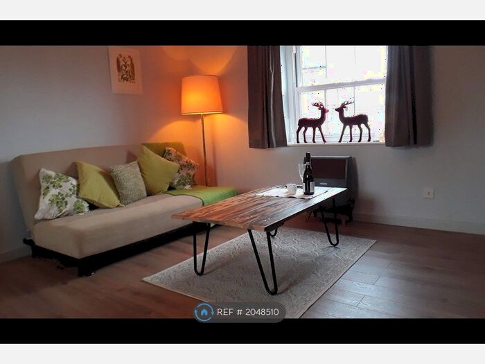 1 Bedroom Flat To Rent In Badcox, Frome, BA11