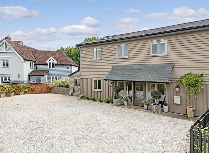 5 Bedroom Semi-Detached House For Sale In Dunmow Road, Hatfield Heath, CM22