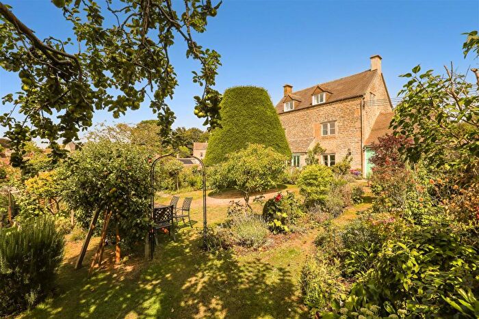 4 Bedroom Detached House For Sale In Burcombe, Chalford Hill, Stroud, GL6