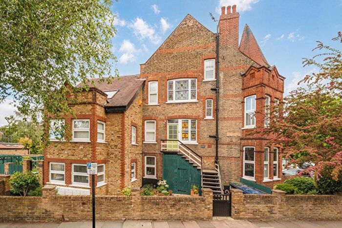 1 Bedroom Flat For Sale In Emanuel Avenue, Acton, W3