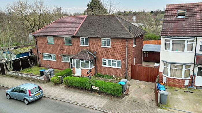 4 Bedroom Semi Detached House To Rent In Falcon Way, Harrow, HA3