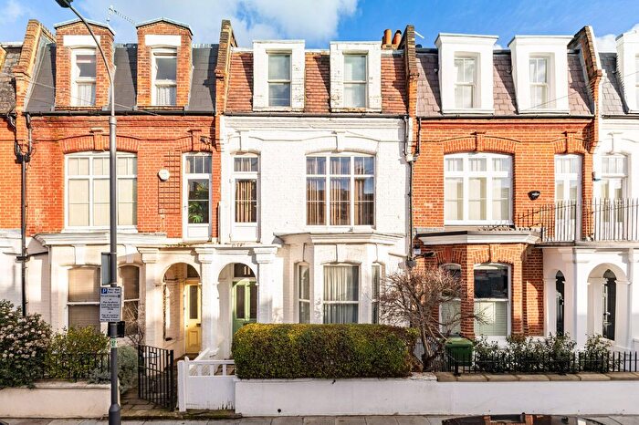 4 Bedroom Terraced House For Sale In Broomhouse Road, London, SW6