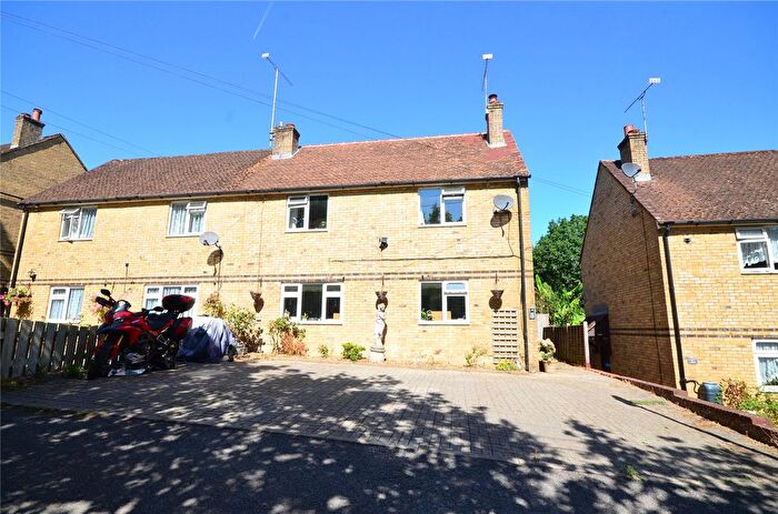 3 Bedroom Semi-Detached House For Sale In Hollow Lane, Dormansland, Surrey, RH19