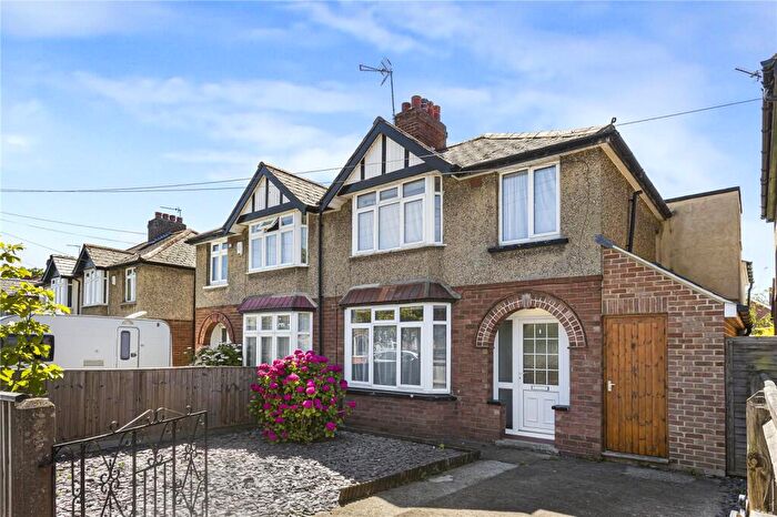 4 Bedroom Semi-Detached House For Sale In Swinbourne Road, Littlemore, Oxford, OX4