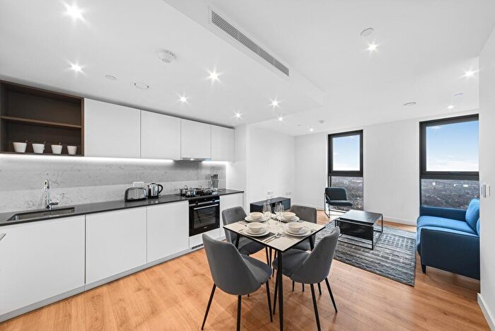 1 Bedroom Apartment To Rent In One Thame Quay, Marsh Wall, E14