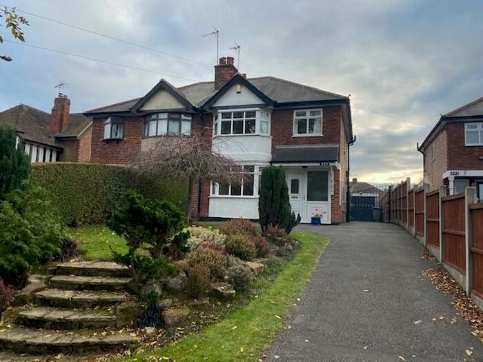 3 Bedroom House To Rent In Uttoxeter Road, Derby, DE3