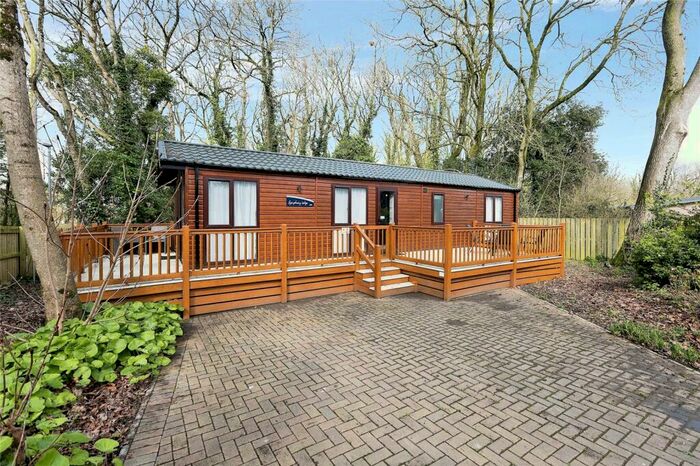 2 Bedroom Bungalow For Sale In Trehawks, St. Minver Holiday Park, Wadebridge, Cornwall, PL27