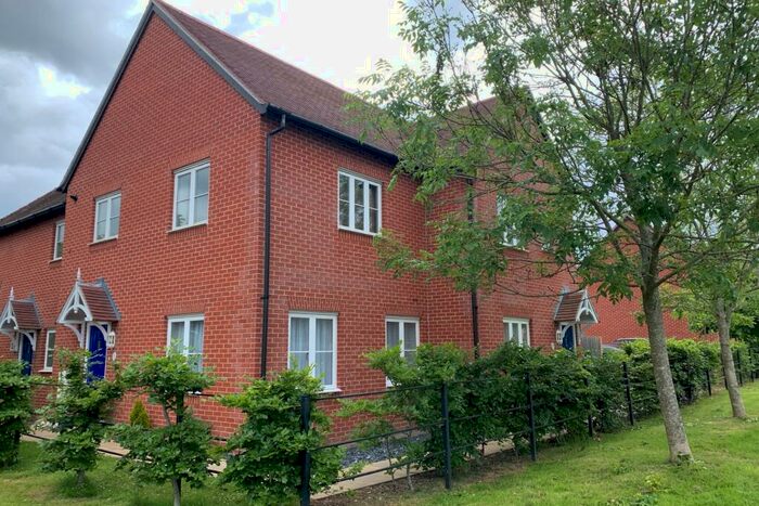2 Bedroom Flat To Rent In Bluebell Court, Whiteley, PO15