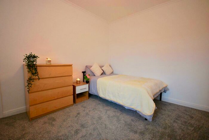 4 Bedroom Terraced House To Rent In Kingswood Road, Fallowfield, Manchester, M14