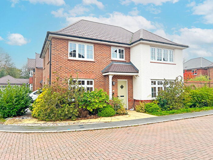 4 Bedroom Detached House For Sale In Flanders Close, Burbage, Leicestershire, LE10