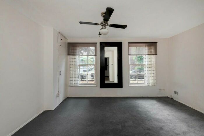 Studio To Rent In Queens Terrace, NW8